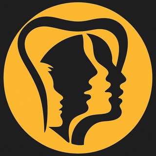 MaxoCare Logo